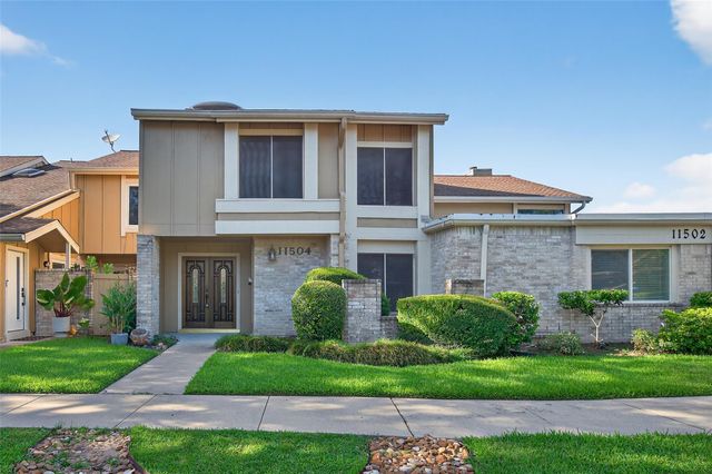 11504 Village Place Drive 107, Houston, TX 77077