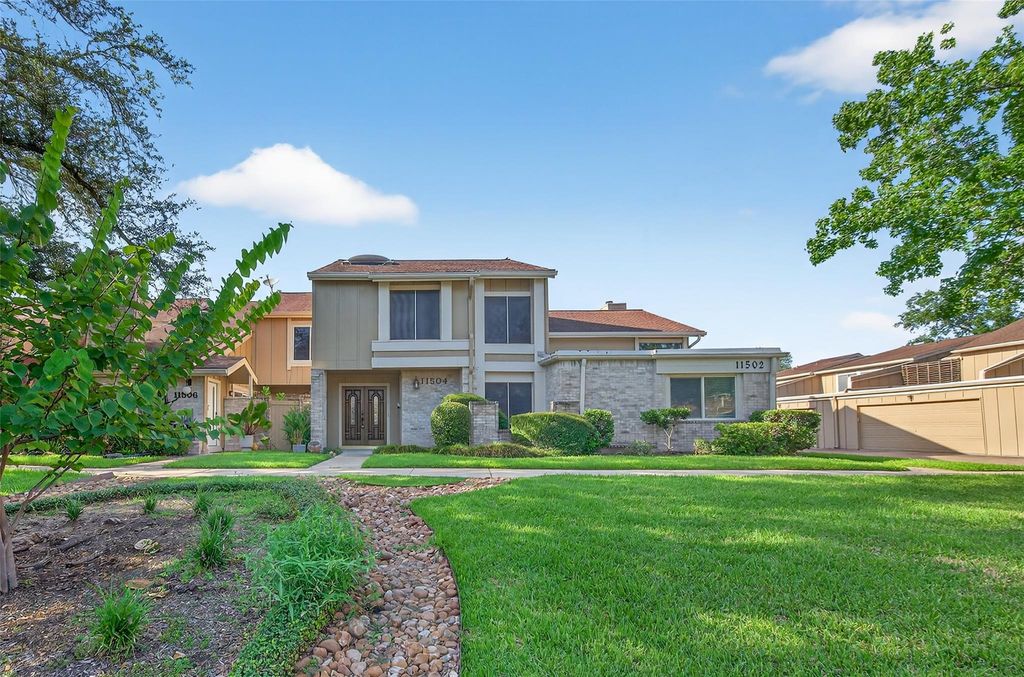 11504 Village Place Drive 107, Houston, TX 77077