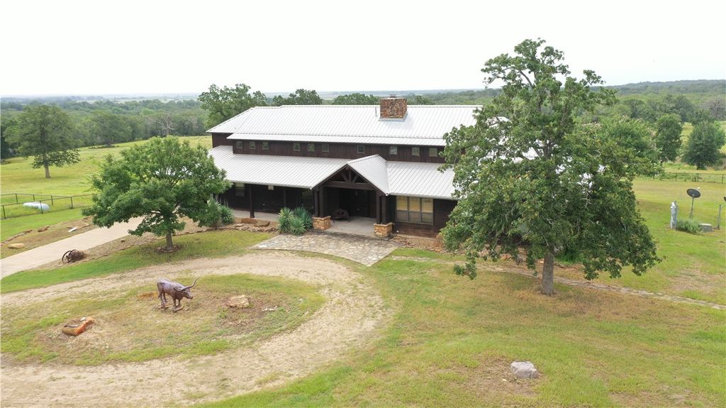 8004 Milam County Road, Cameron, TX 76520 — photo 2