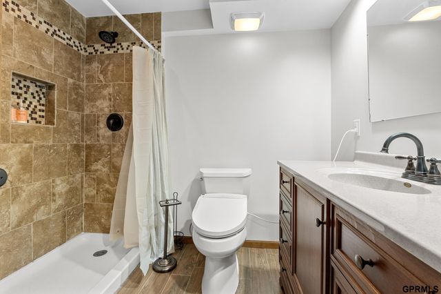 3024 Chisholm Place, Lincoln, NE 68516