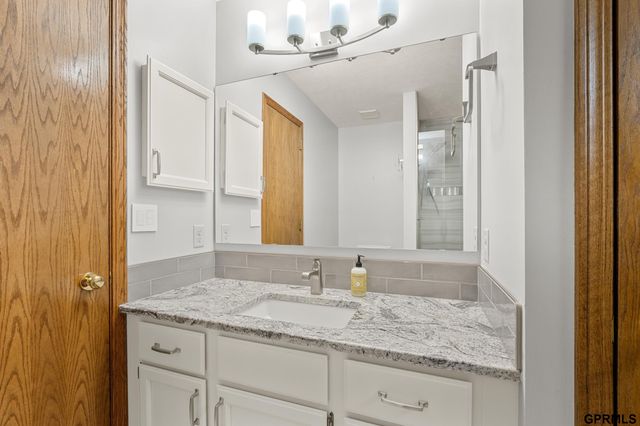 3024 Chisholm Place, Lincoln, NE 68516