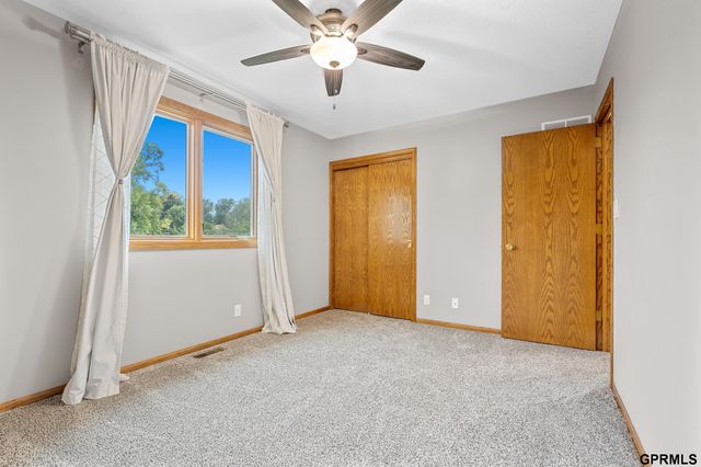 3024 Chisholm Place, Lincoln, NE 68516