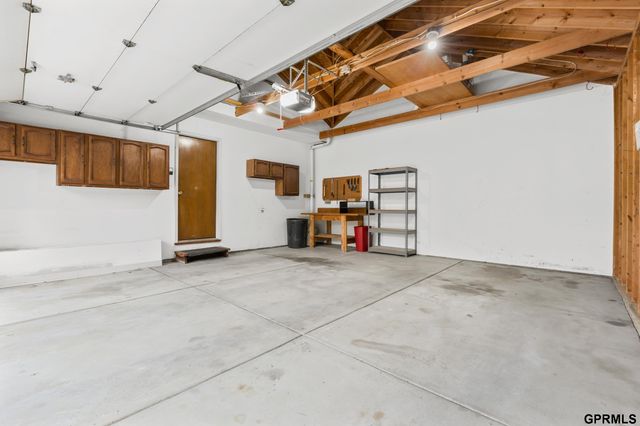 3024 Chisholm Place, Lincoln, NE 68516
