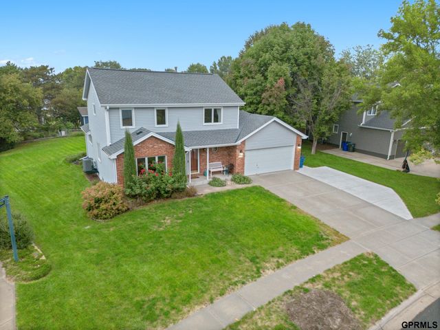 3024 Chisholm Place, Lincoln, NE 68516