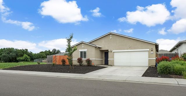 1335 S Kestrel Ln, Stockton, CA 95215