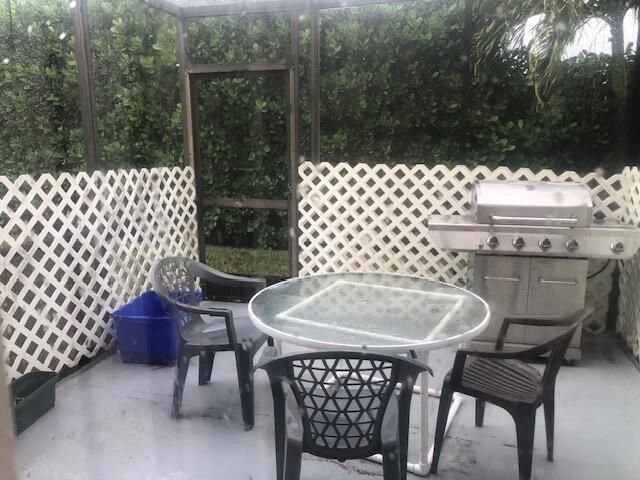 22065 Las Brisas Circle 401, Boca Raton, FL 33433