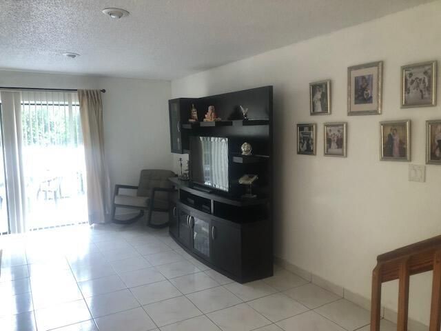 22065 Las Brisas Circle 401, Boca Raton, FL 33433