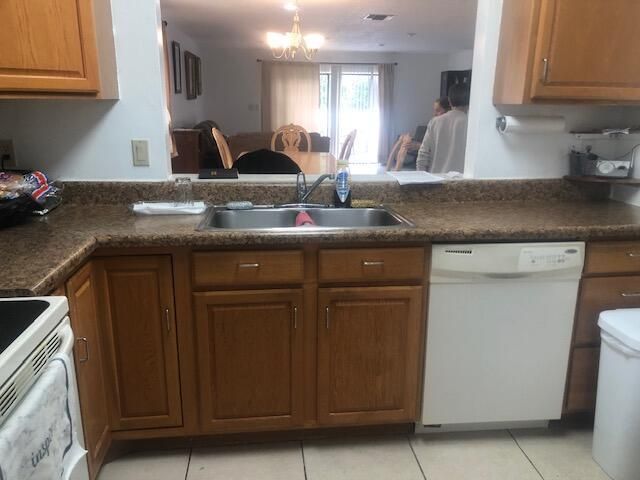 22065 Las Brisas Circle 401, Boca Raton, FL 33433