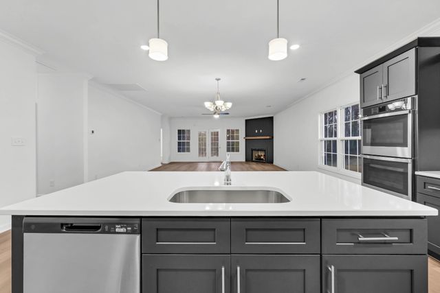 2688 Brewster Dr, Clarksville, TN 37042