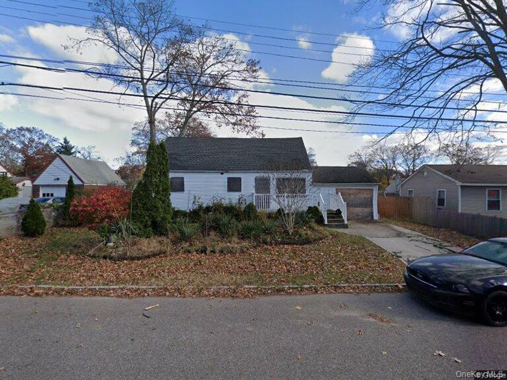 137 N 20th Street, Wyandanch, NY 11798
