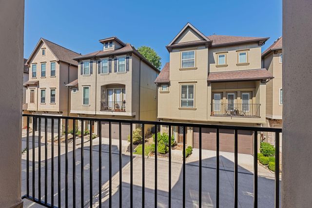 2847 Kings Retreat, Kingwood, TX 77345