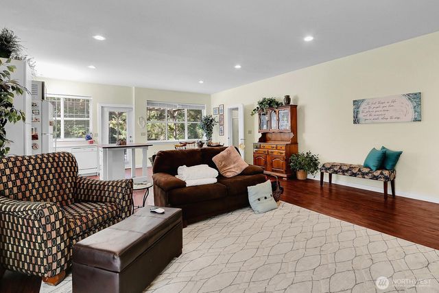 6807 156th Street NW, Stanwood, WA 98292