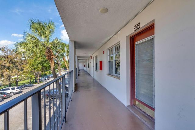 2600 NW 49th Avenue 309, Lauderdale Lakes, FL 33313