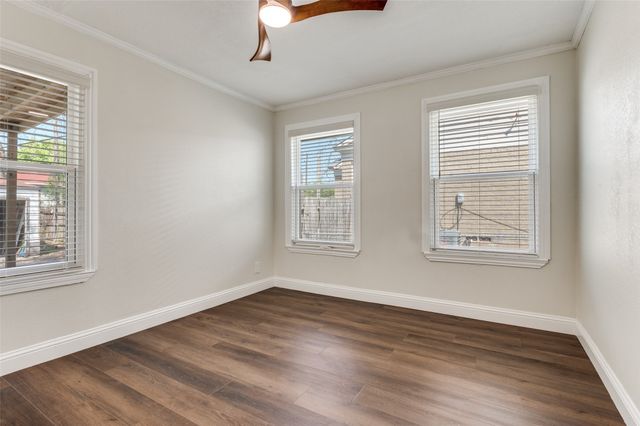 711 Winston Street, Dallas, TX 75208