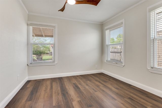 711 Winston Street, Dallas, TX 75208