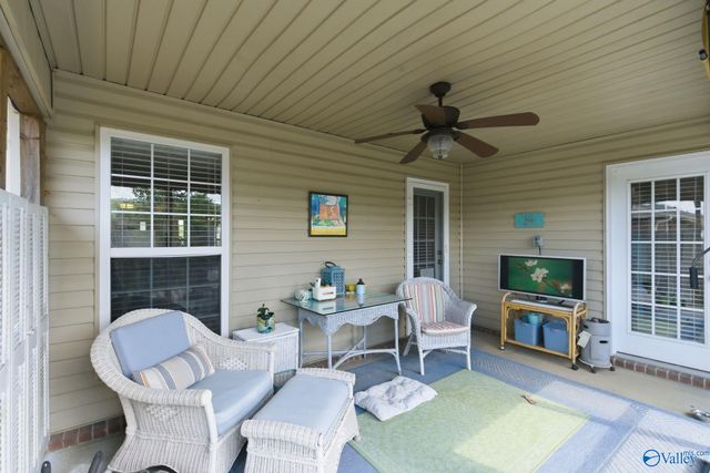 434 Wade Road SE, Owens Cross Roads, AL 35763