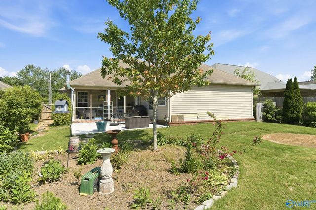 434 Wade Road SE, Owens Cross Roads, AL 35763