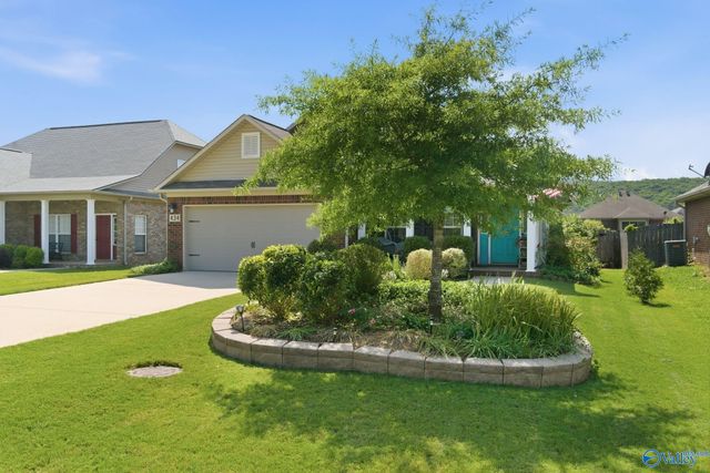 434 Wade Road SE, Owens Cross Roads, AL 35763