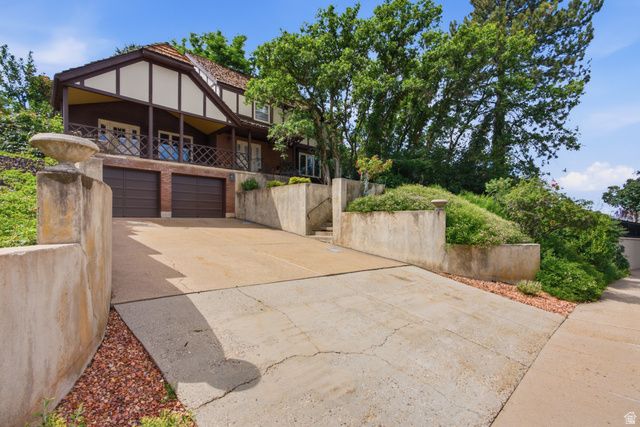 2941 OAKWOOD DR, Bountiful, UT 84010