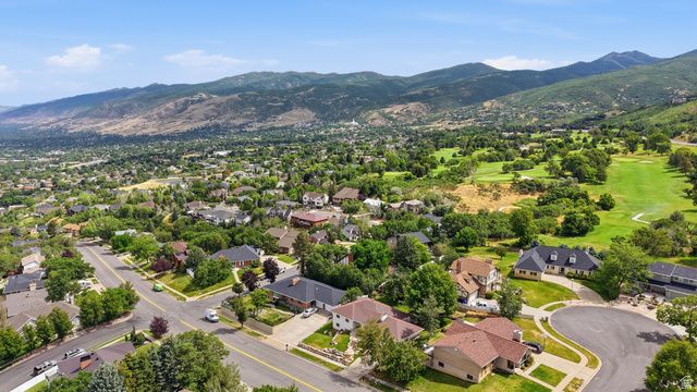 2941 OAKWOOD DR, Bountiful, UT 84010