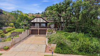 2941 OAKWOOD DR, Bountiful, UT 84010