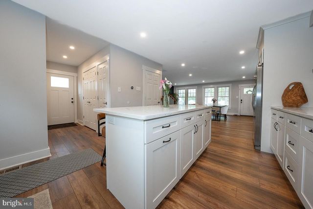 155 FOURTH AVE, Newtown Square, PA 19073