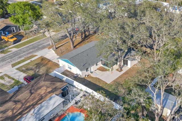 1001 HALLWOOD LOOP, Brandon, FL 33511