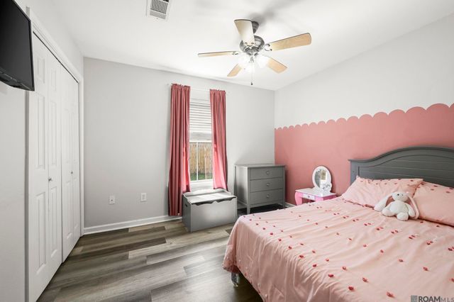 23529 Country Manor Ave, Denham Springs, LA 70726