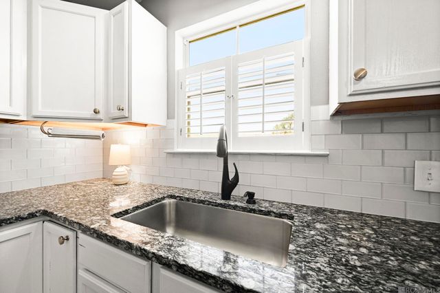 23529 Country Manor Ave, Denham Springs, LA 70726