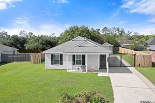 23529 Country Manor Ave, Denham Springs, LA 70726