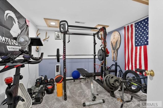 559 S 9th Avenue, Pocatello, ID 83201