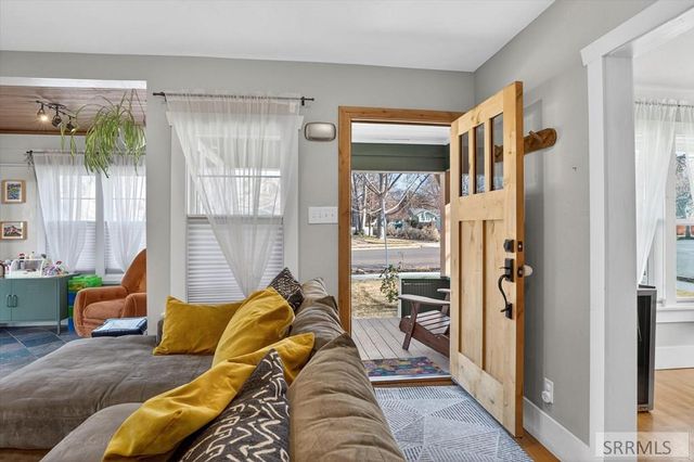 559 S 9th Avenue, Pocatello, ID 83201