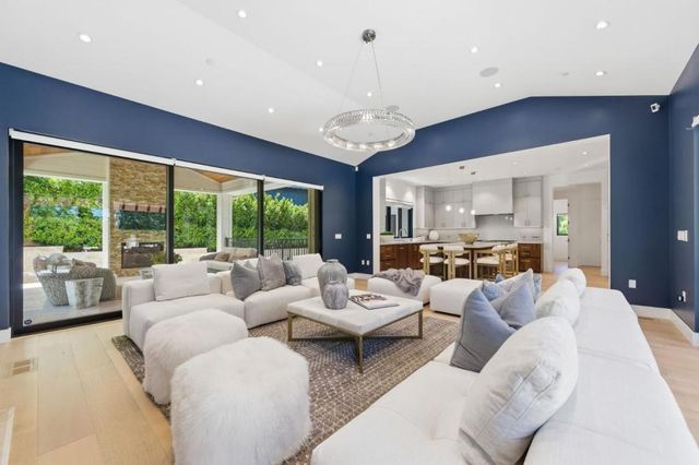 2315 Warner Range Avenue, Menlo Park, CA 94025
