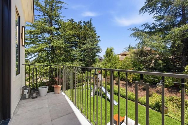 2315 Warner Range Avenue, Menlo Park, CA 94025