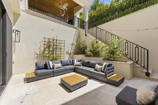 2315 Warner Range Avenue, Menlo Park, CA 94025