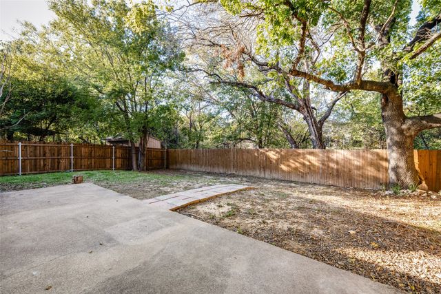 1106 Patrick Court, Cedar Hill, TX 75104