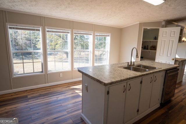 1100 Sapp Road, Dry Branch, GA 31020