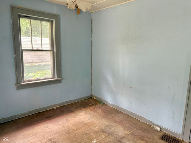 8 Dixie Drive, Anderson, IN 46016