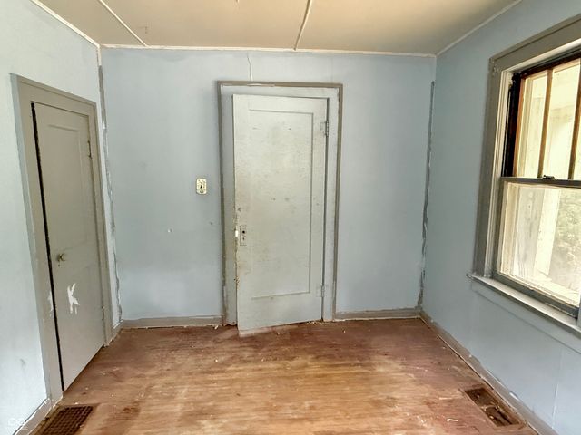 8 Dixie Drive, Anderson, IN 46016