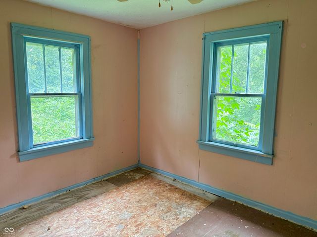 8 Dixie Drive, Anderson, IN 46016
