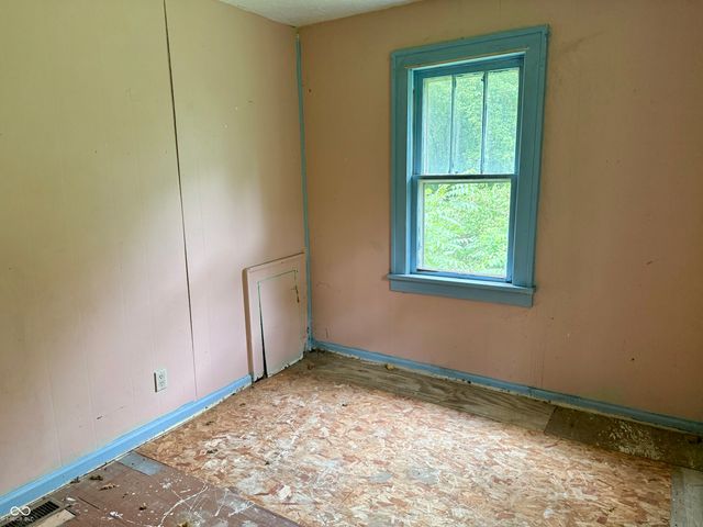 8 Dixie Drive, Anderson, IN 46016