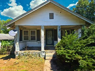 8 Dixie Drive, Anderson, IN 46016