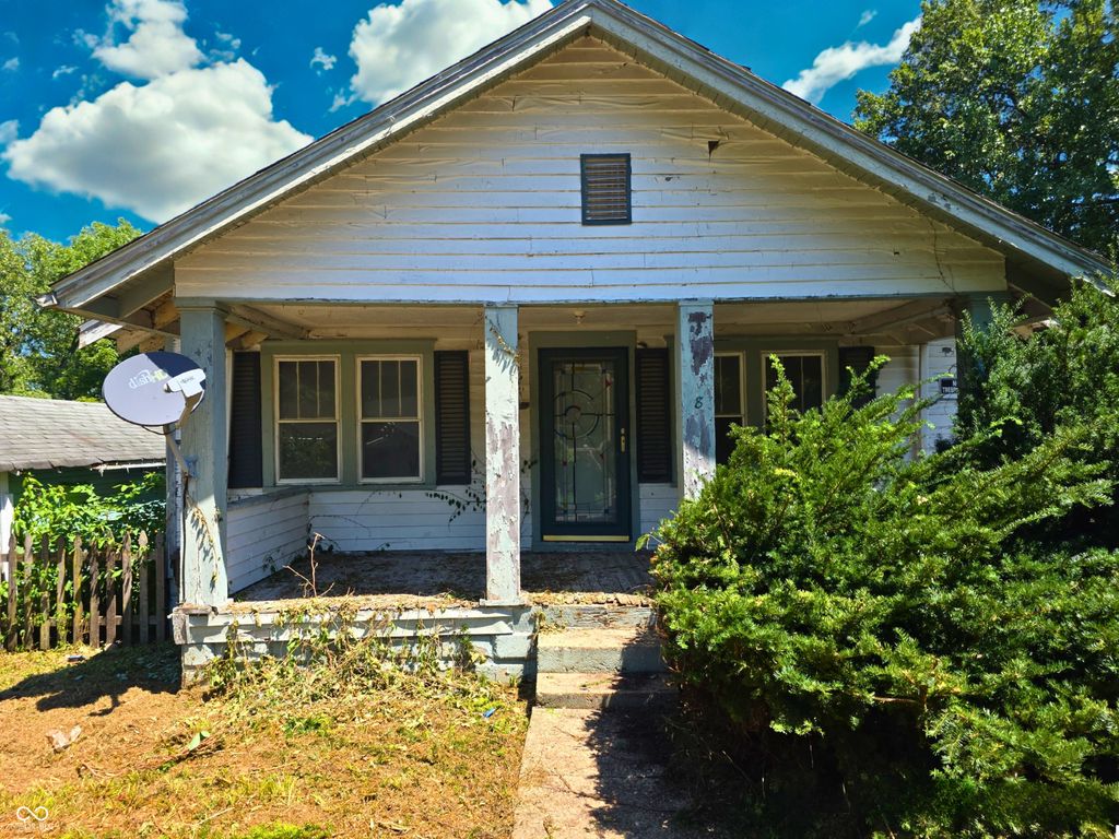 8 Dixie Drive, Anderson, IN 46016