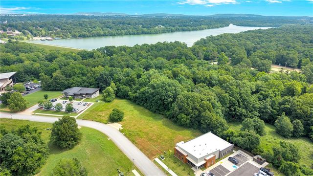 Lot 5 N Waterside Court, Fayetteville, AR 72703