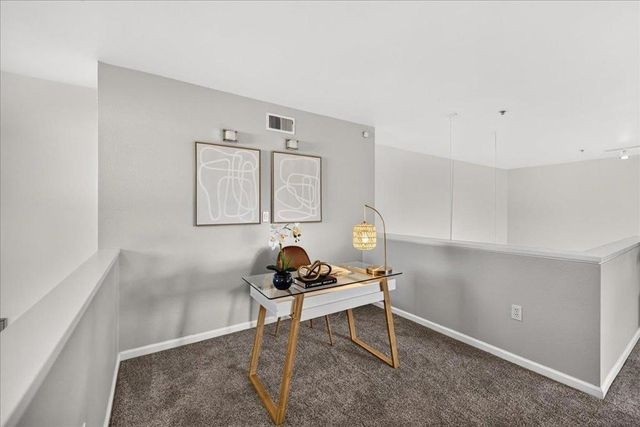 800 N 8th Street 324, San Jose, CA 95112