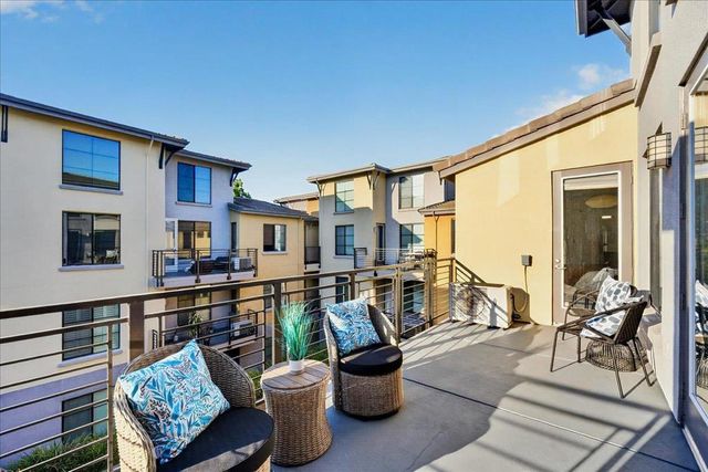 800 N 8th Street 324, San Jose, CA 95112