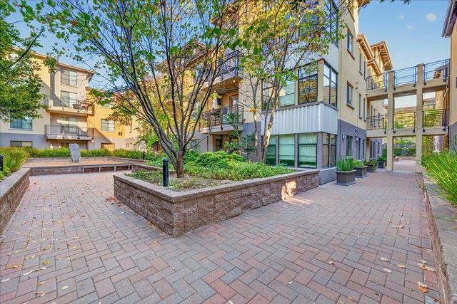 800 N 8th Street 324, San Jose, CA 95112