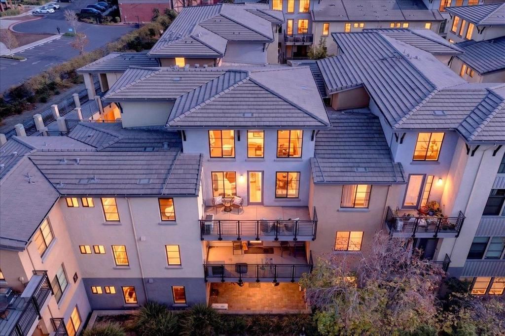 800 N 8th Street 324, San Jose, CA 95112