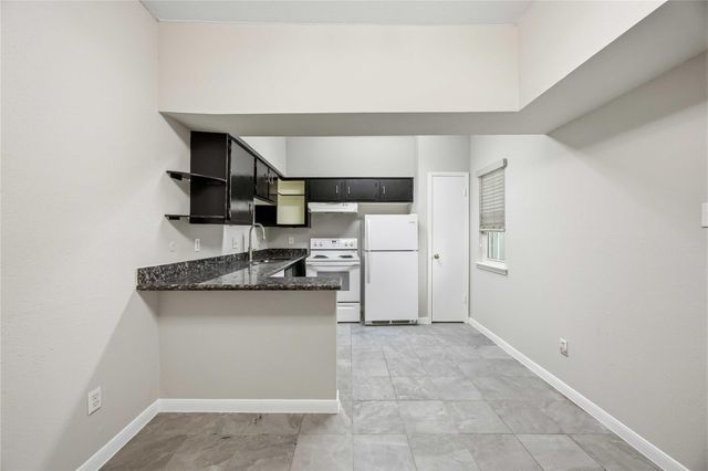 2100 Tanglewilde Street 631, Houston, TX 77063