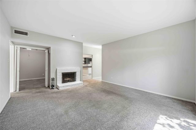 2100 Tanglewilde Street 631, Houston, TX 77063